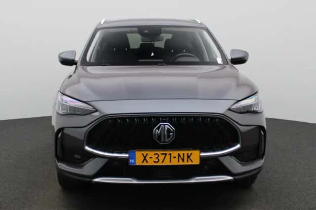 MG MG HS (2023) thumbnail 4