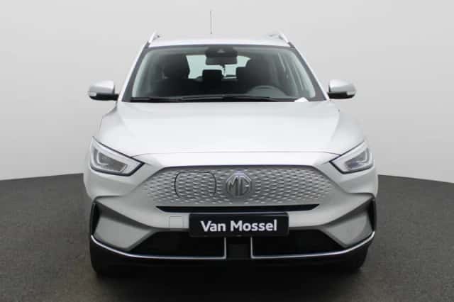 MG ZS EV (2023) thumbnail 5