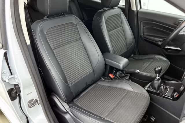Ford EcoSport (2019) thumbnail 4