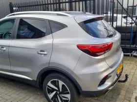 MG ZS EV (2023) thumbnail 3