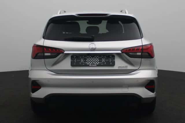 MG MG5 (2025) thumbnail 4