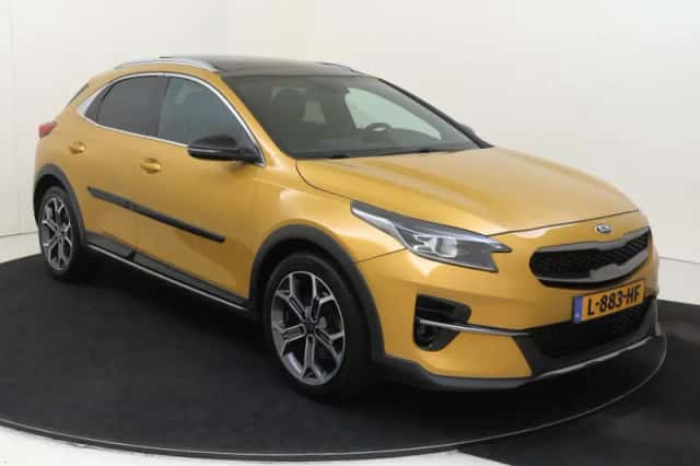 Kia XCeed (2021) thumbnail 3