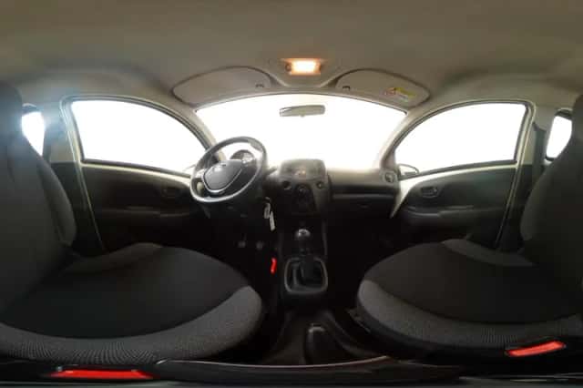 Toyota Aygo (2017) thumbnail 3