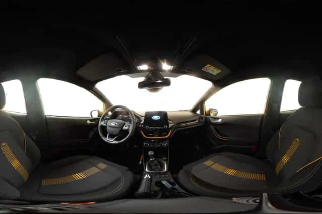 Ford Fiesta (2018) thumbnail 3