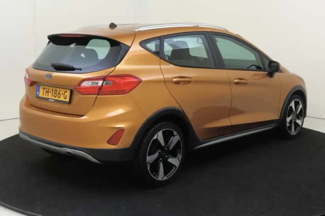 Ford Fiesta (2018) thumbnail 6