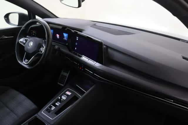 Volkswagen Golf (2021) thumbnail 6
