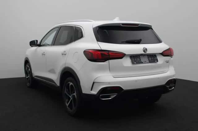 MG MG HS (2024) thumbnail 4