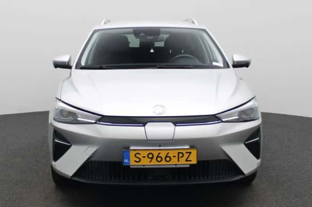 MG MG5 (2023) thumbnail 5