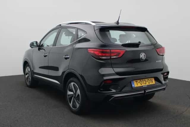 MG ZS EV (2023) thumbnail 4