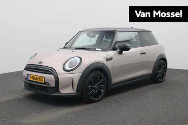 MINI Cooper (2022) thumbnail 1
