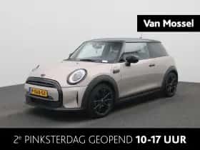 MINI Cooper (2022)