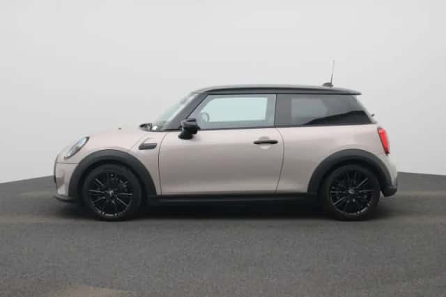 MINI Cooper (2022) thumbnail 5