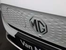 MG ZS EV (2025) thumbnail 10
