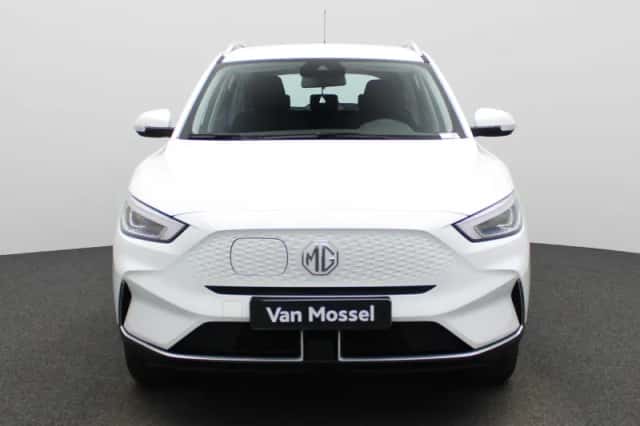 MG ZS EV (2023) thumbnail 3