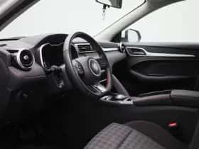 MG ZS EV (2023) thumbnail 27