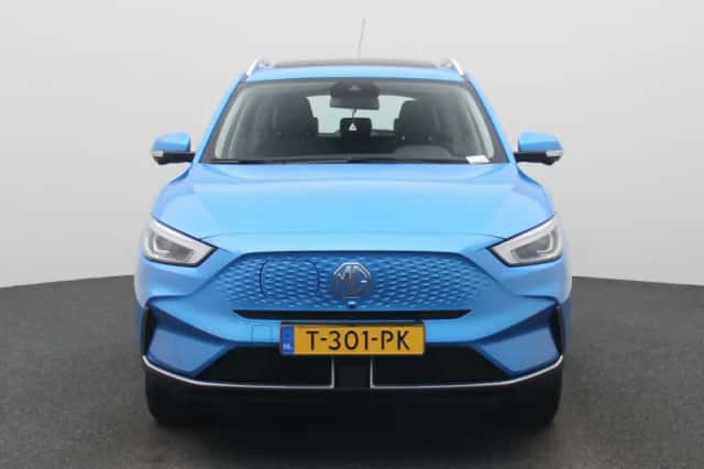 MG ZS EV (2023) thumbnail 3