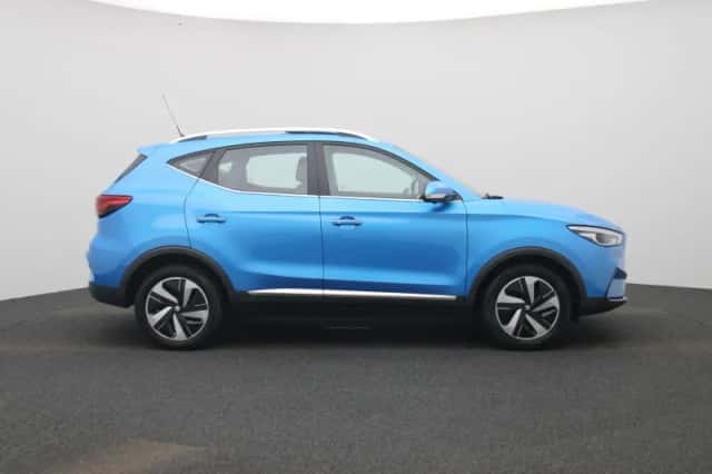 MG ZS EV (2023) thumbnail 6