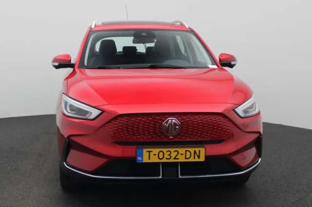 MG ZS EV (2023) thumbnail 3