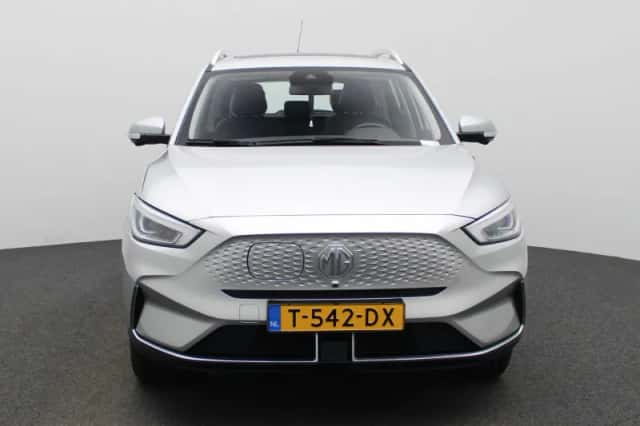 MG ZS EV (2023) thumbnail 3