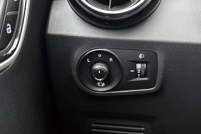 MG ZS EV (2019) thumbnail 14