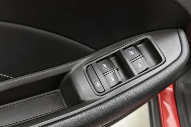MG ZS EV (2019) thumbnail 36