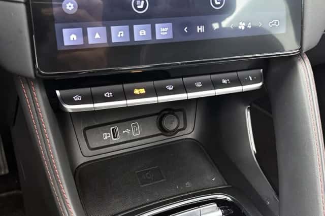 MG ZS EV (2022) thumbnail 10