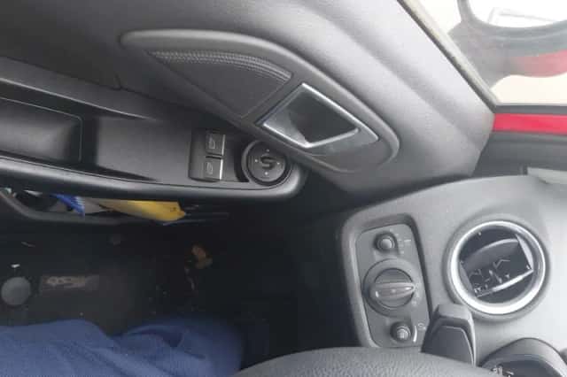 Ford Fiesta (2015) thumbnail 17