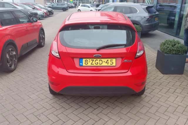 Ford Fiesta (2015) thumbnail 10