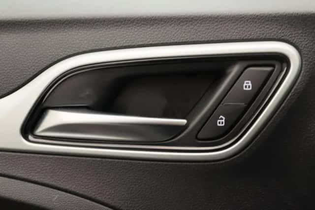 MG ZS EV (2022) thumbnail 21