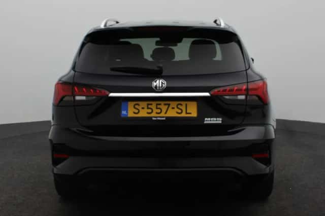 MG MG5 (2023) thumbnail 6