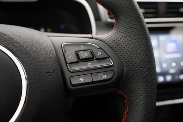 MG ZS EV (2025) thumbnail 22