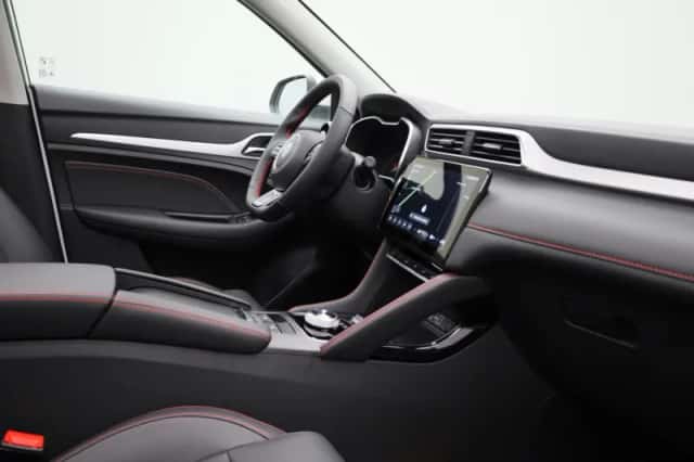 MG ZS EV (2025) thumbnail 32