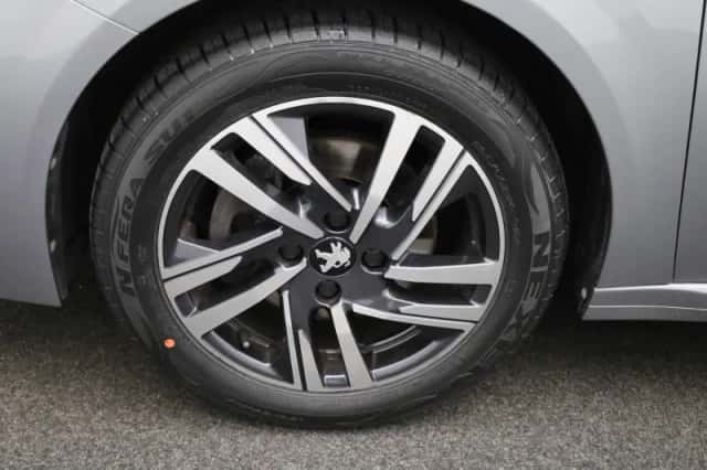 Peugeot 208 (2023) thumbnail 15