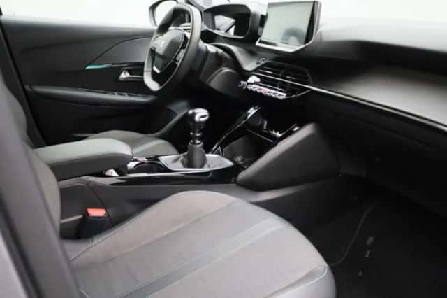 Peugeot 208 (2023) thumbnail 38