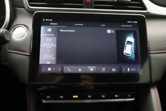 MG ZS EV (2022) thumbnail 27
