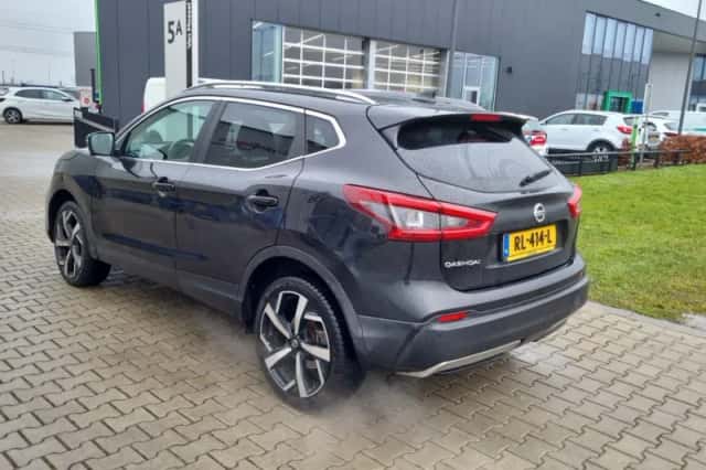 Nissan Qashqai (2017) thumbnail 2
