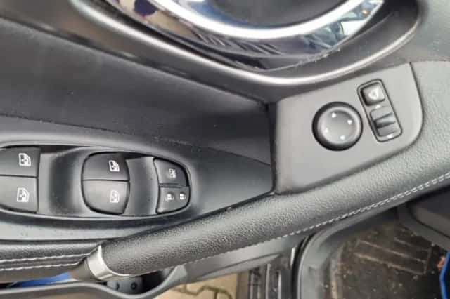 Nissan Qashqai (2017) thumbnail 18