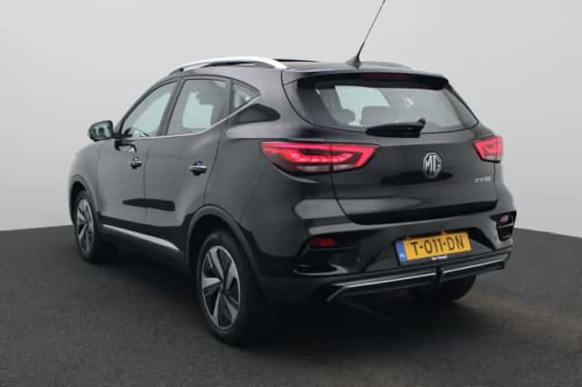 MG ZS EV (2023) thumbnail 3