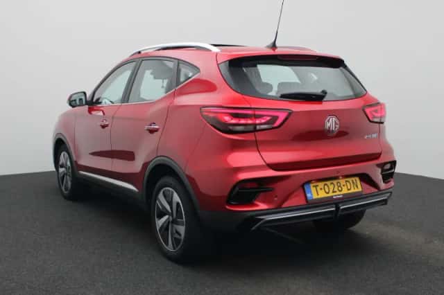 MG ZS EV (2023) thumbnail 3
