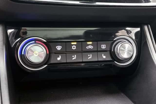 MG ZS EV (2020) thumbnail 30