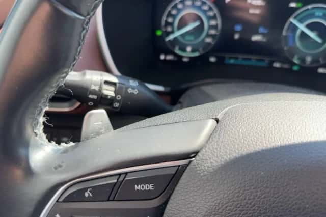 Hyundai Santa Fe (2021) thumbnail 16