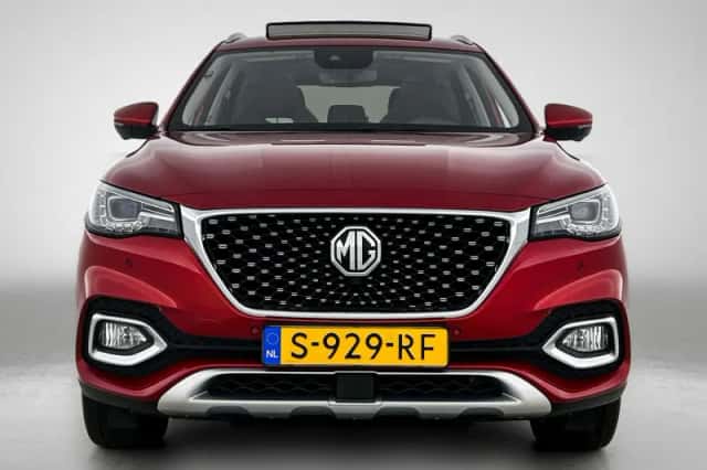 MG MG HS (2023) thumbnail 6