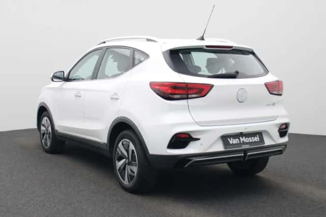 MG ZS EV (2023) thumbnail 2