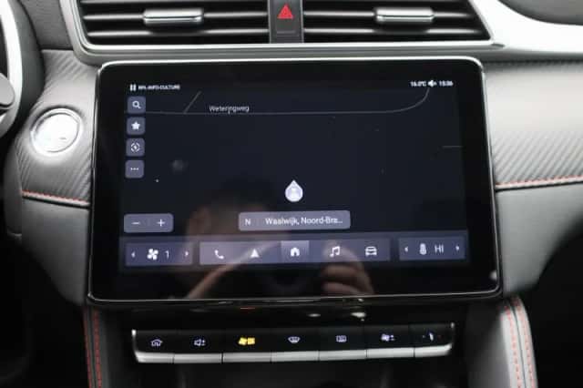 MG ZS EV (2023) thumbnail 16