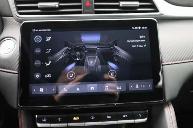 MG ZS EV (2023) thumbnail 23