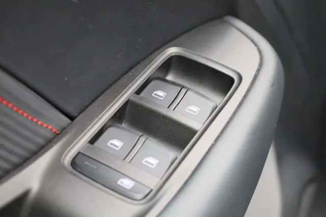 MG ZS EV (2023) thumbnail 27