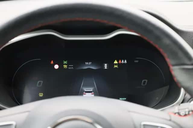 MG ZS EV (2023) thumbnail 8
