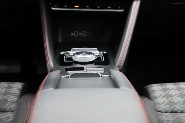 MG ZS EV (2023) thumbnail 10