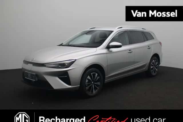 MG MG5 (2023) thumbnail 1