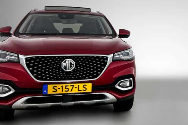 MG MG HS (2023) thumbnail 6